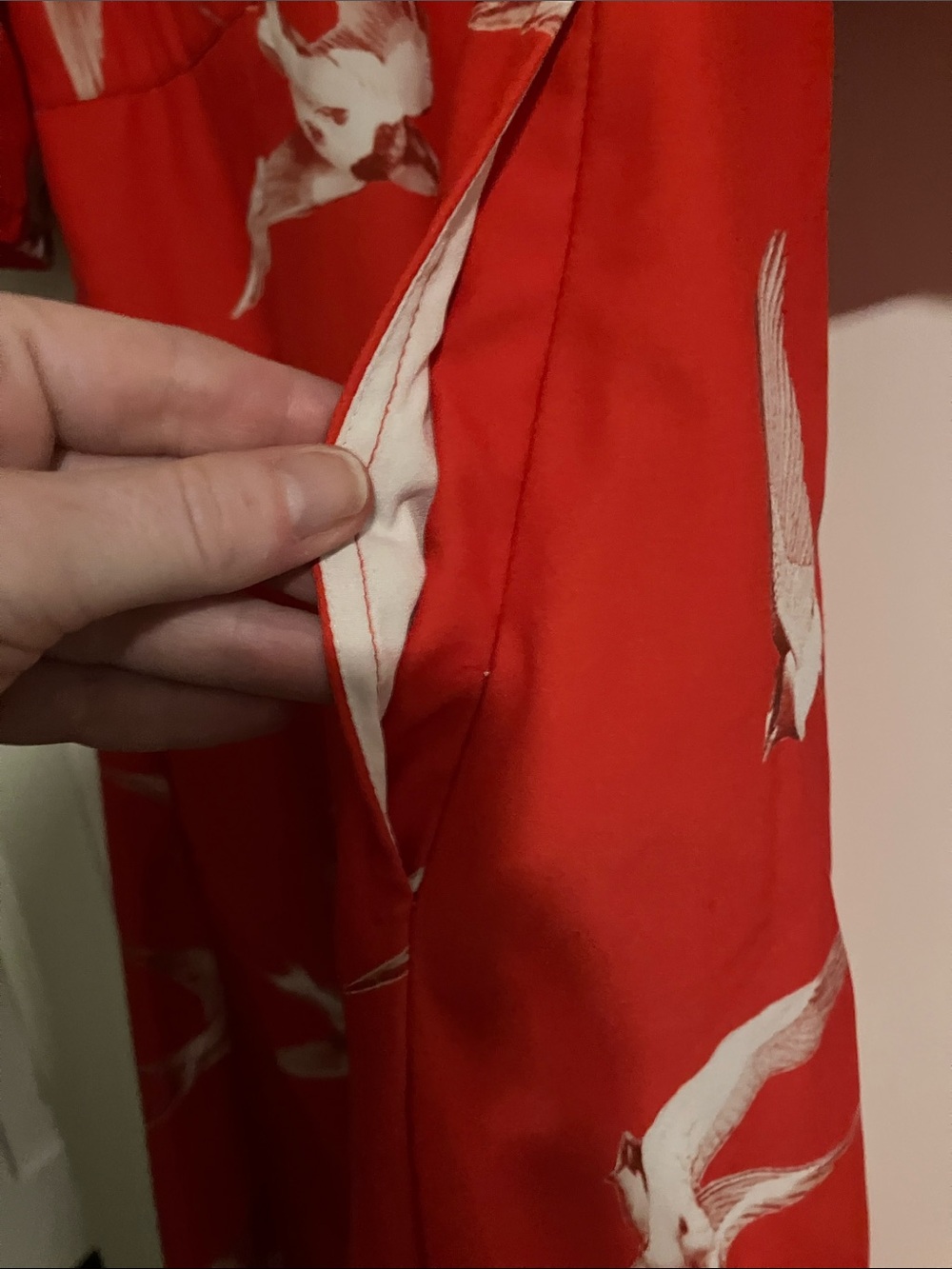 eshakti Red Bird-Print V-Neck Midi Dress - Picture 3 of 8